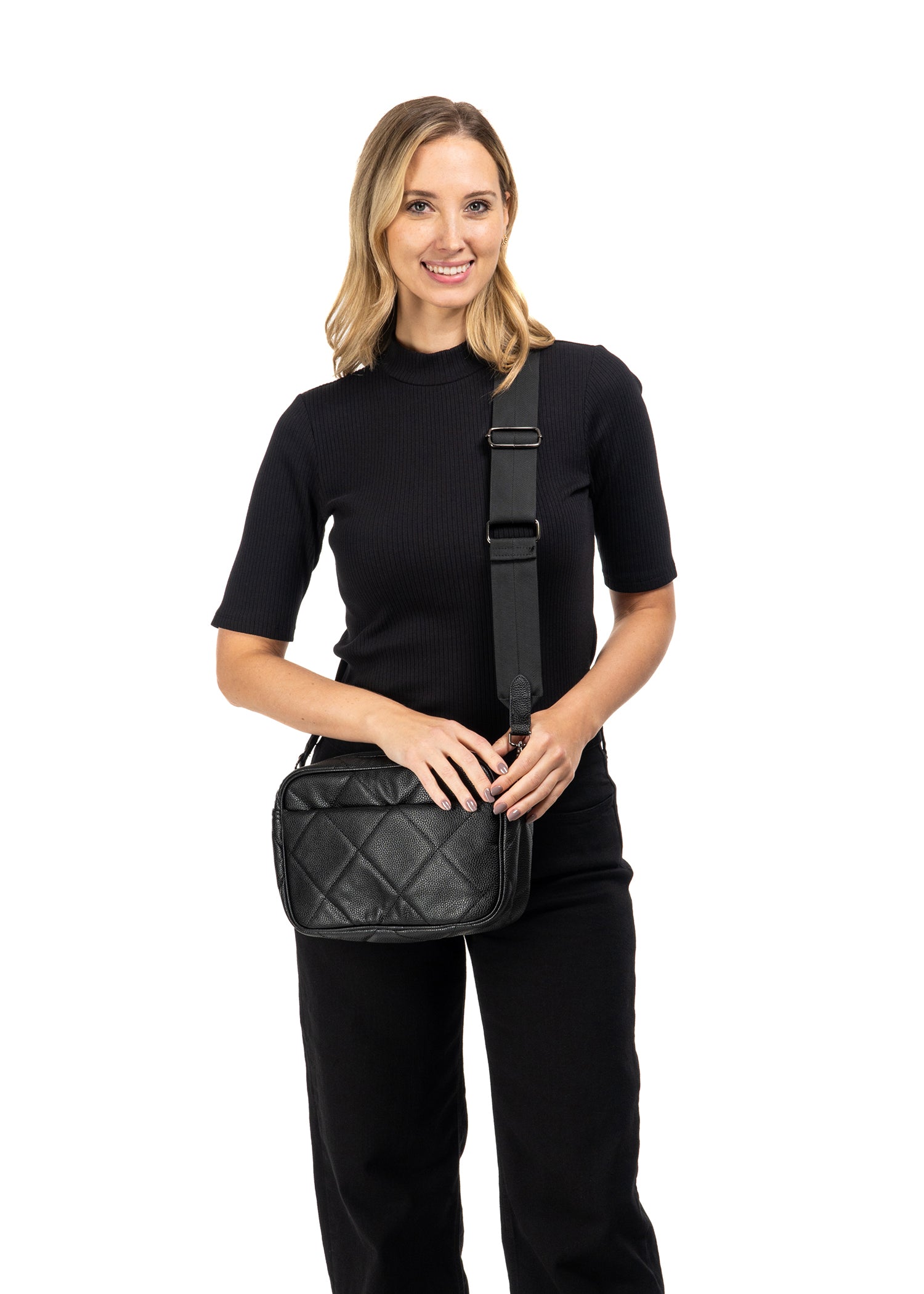 Noa Solo Pebbled Cargo Camera Crossbody
