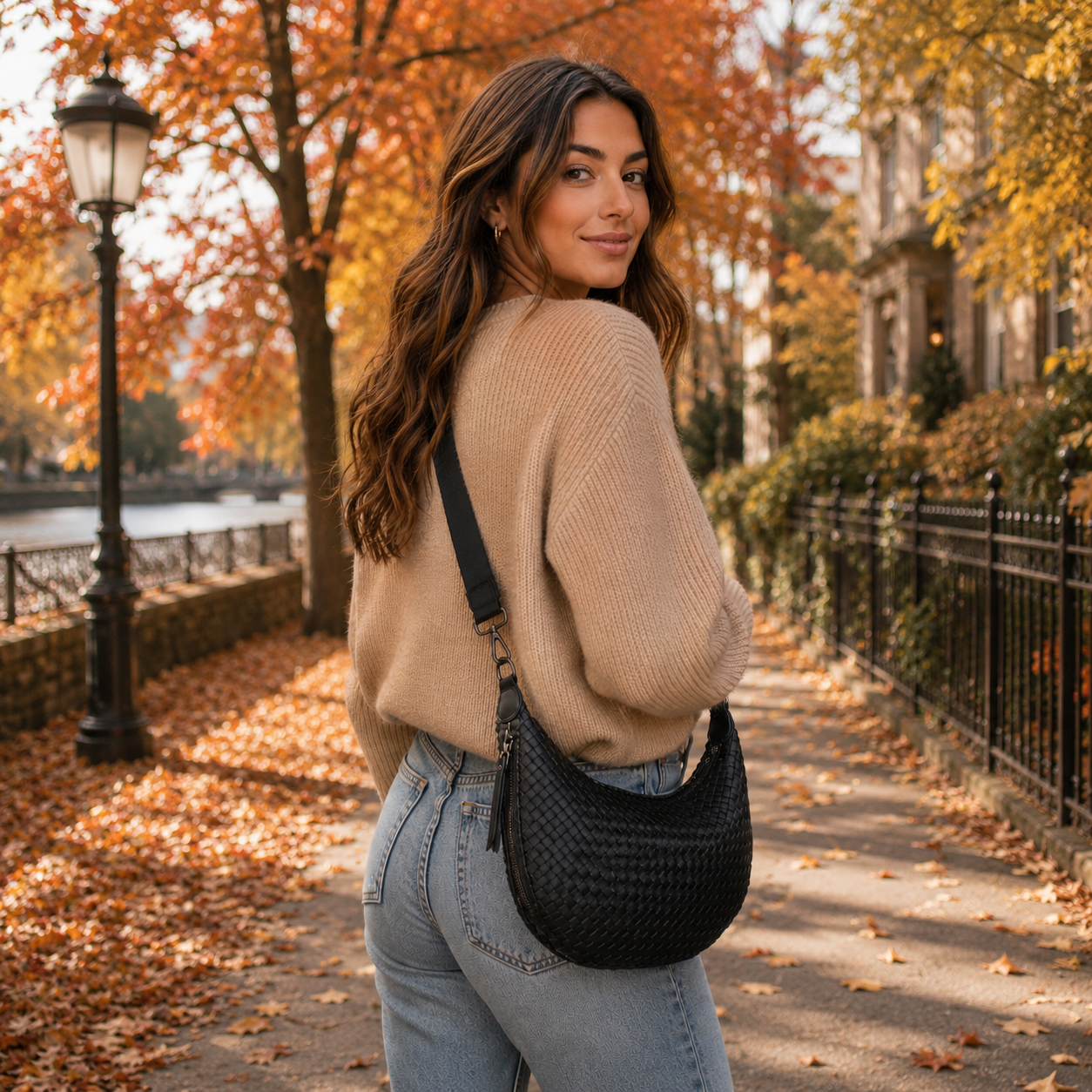 Rowe Jet Sling Bag